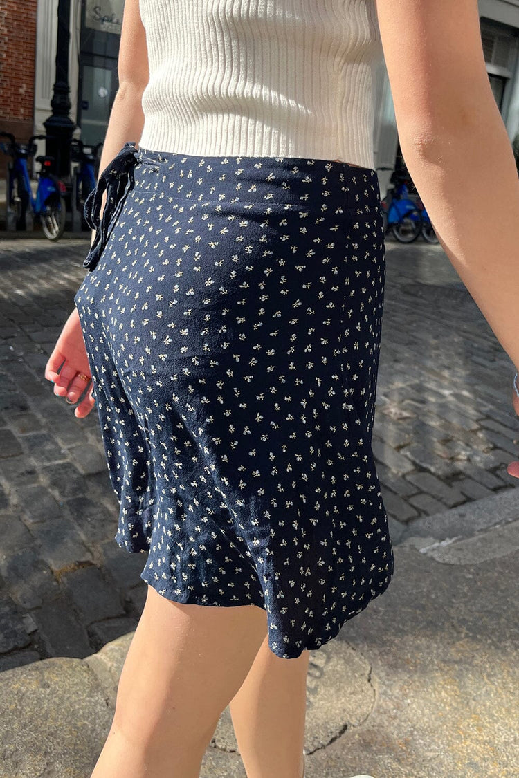 Genevieve Skirt | Navy Blue With Light Blue Floral / XS/S