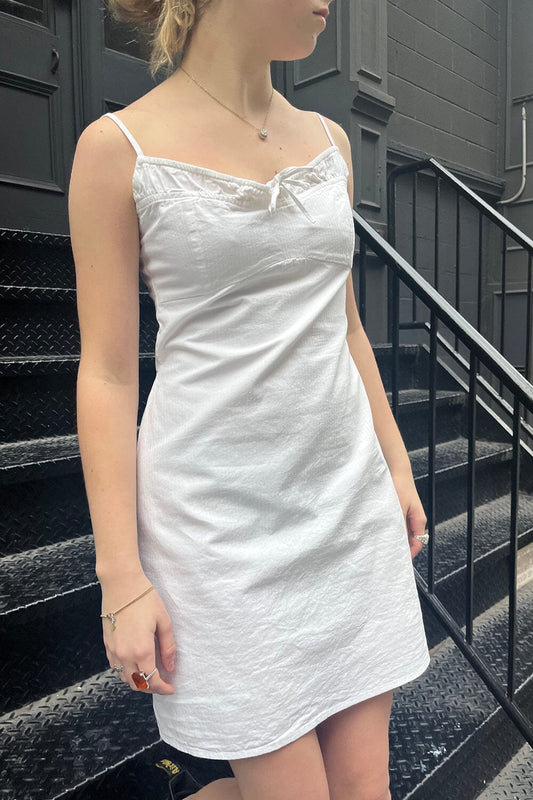 White / S