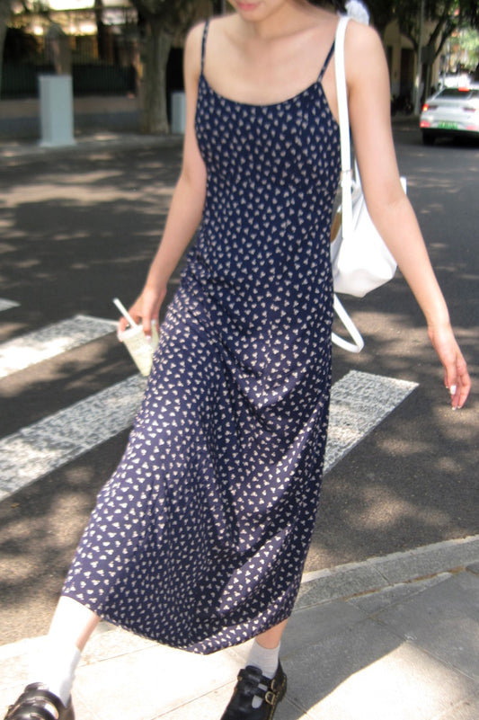 washed navy blue with white floral / S