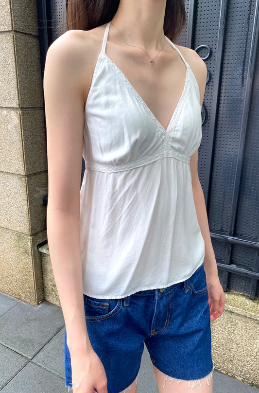 White / S