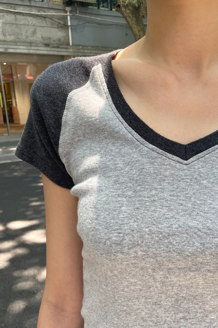 Cariana Top | Grey with Dark Grey Sleeve / XS/S
